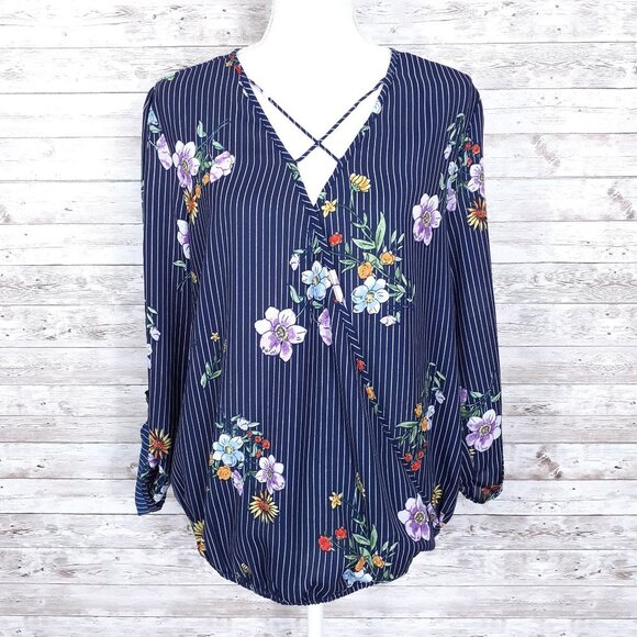 Midnight Sky Womens Wrap Top XL Floral Navy 597A - Picture 1 of 4